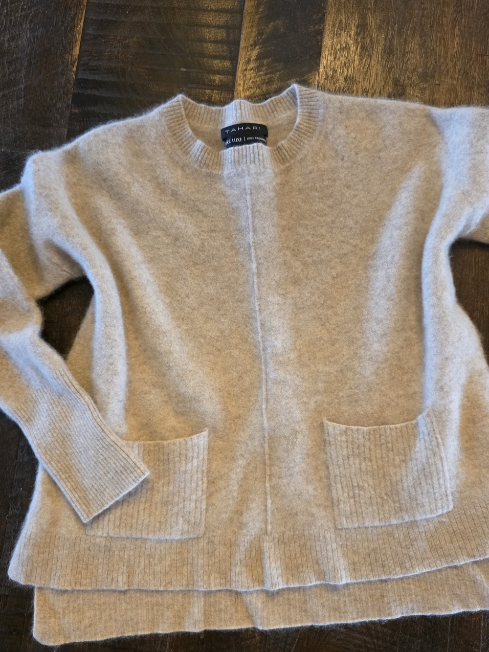 Tahari Pure Luxe 100% Cashmere Oversized Pocket Sweater Beige Luxury Oatmeal